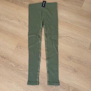 NWt PrettyLittleThing Maternity Khaki‎ Contour Rib Leggings S Green Stretchy M